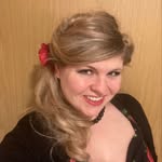 Fiona Winter - @fiona_cherryblossom - Instagram
