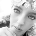 Danielle Fletcher-Hartshorn - @fletcherhartshorn - Instagram