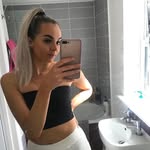 Fleur King - @fleurking_ - Instagram