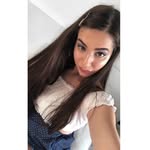 Flo Jones - @floisabella.beauty - Instagram