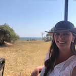 Flora MacKinnon - @flomackinnon - Instagram