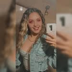 Flor Avellaneda - @florencia0_0 - Instagram