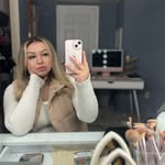 Flor Lozano - @asucena_flor - Instagram