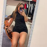 Flor Salas - @florsalas414 - Instagram