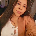 Flor Zelaya - @florzelaya1222 - Instagram