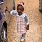 Flora Arthur - @phablouskidz - Instagram