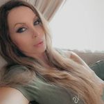 Ashley flora - @ashleyflora706 - Instagram
