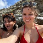 @flora.davies - Instagram