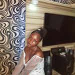 Flora Davies - @floradavies2022 - Instagram