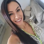 Flora Emanuella - @floraemanuella - Instagram
