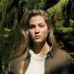 floramoore - @florahales22 - Instagram