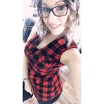 Flora Hoffman - Facebook