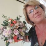@denisejonesfloraldesign - @thefloralpeacock - Instagram