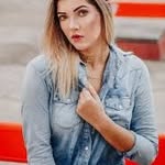 FloraPerkins - @floraper98776 - Instagram