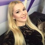Flora Richard - @florarichard911 - Instagram