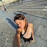 Flora Santos - @flora_santos - Instagram