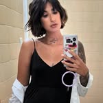 Flora Santos - @florasantoss - Instagram