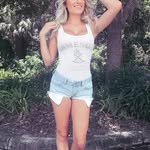 Flora Sharp - @florasharp6 - Instagram