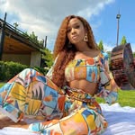 Flora C. Tate - @florac.tate - Instagram