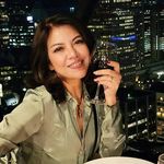 Flora Tenggana - @floratenggana_ - Instagram