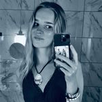 Flora - @florawatsonn - Instagram