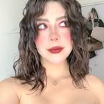 Michelle Flores - @michelleee.floreees - Instagram