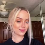 Florence Marsh - @caraw__m - Instagram