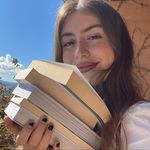 @florencereadingbooks - Instagram