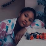 Florence Arnold - @f.l.o.r.e.n.c.e_star - Instagram