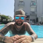Florian Schwarz - Facebook