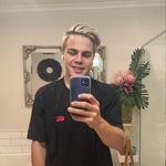 Flynn Jones - @flynnb0 - Instagram