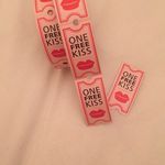 Kiss & Make Up - @francesedge63 - Instagram