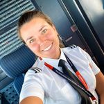 Francesca Edwards | A320 Pilot - @francescathepilot - Instagram