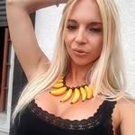 Francesca Moore - @karufnd - Instagram