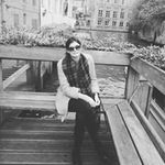 Francesca Taylor - @frannys_travels - Instagram