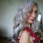 Francesca [mrs 🩶] silver hair, ageing my way - @go.grey_73 - Instagram