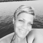 Frances Ayers - @franlovinglife - Instagram