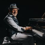 Francis Canning showband piano - @francis_canning_showband_piano - Instagram