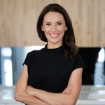 Dorottya Frank - @frank.dorottya.orthodontist - Instagram