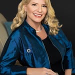 Shellie Kyle Fredrich - @shelliefredrichrealestate - Instagram