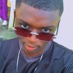 Freddy Le Sia - Facebook