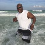 Frederick Howard - @frederickhoward7165 - Instagram