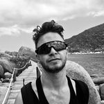 uosıɹɹoW ʎppǝɹℲ - @frederickmorrison - Instagram