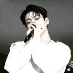 𝐬𝐞𝐧𝐚𝐥𝐞.𝐛𝐭𝐬 - @frederick_senale - Instagram