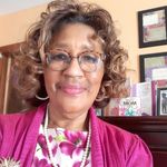 Fredia Smith - @cignozurze - Instagram