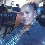 Freida Tillman - @frizzynfree - Instagram