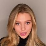 Frieda Neumann - @varoiwx - Instagram