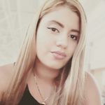 gabby castillo - @gaby123flores15 - Instagram