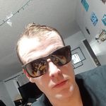 Gabriel Iverson - @ming_the_mighty_husky - Instagram