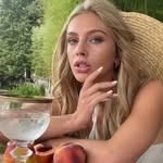 Gabrielle Cox - @nariu.jn - Instagram